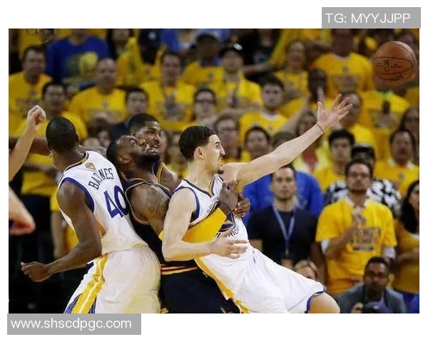 2014年NBA总决赛热火对勇士精彩回放与赛季分析回顾