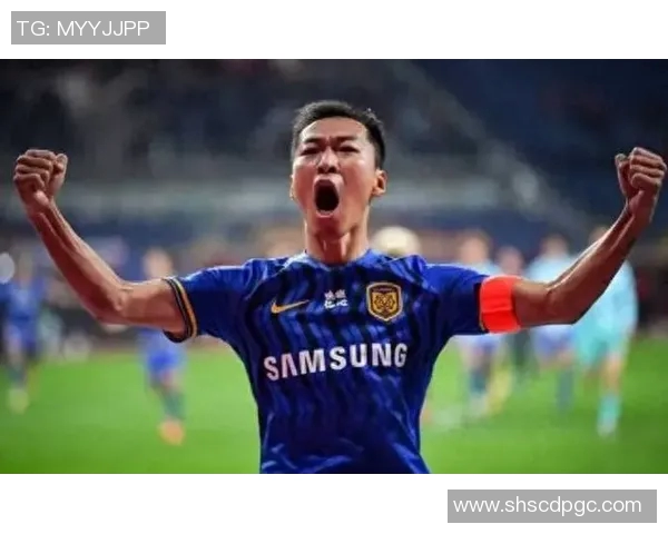 中超焦点战鲁能迎战申花比赛延时引发球迷热议与期待