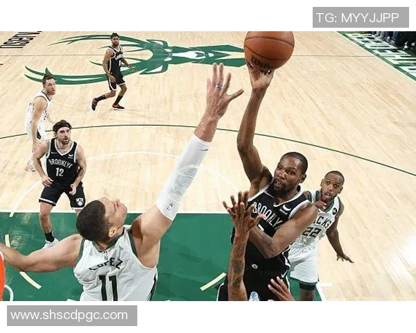 201776人见证篮网季前赛精彩对决热情高涨的篮球盛宴