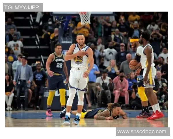 2018年NBA季后赛灰熊与勇士的激烈对决回顾与精彩瞬间分析