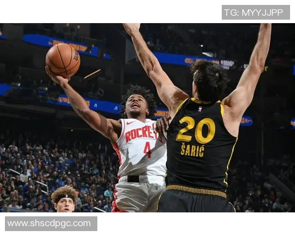 2019年火箭队与老鹰队精彩对决比赛录像回顾与精彩瞬间分析