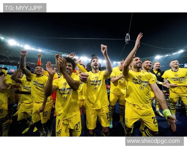 防御正义与图库曼竞技的较量揭示足球战术与团队精神的深刻对抗 防御正义与图库曼竞技的较量揭示足球战术与团队精神的深刻对抗