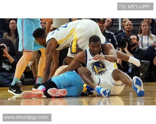 西涅因伤退出比赛，球迷担心他的职业生涯是否受影响