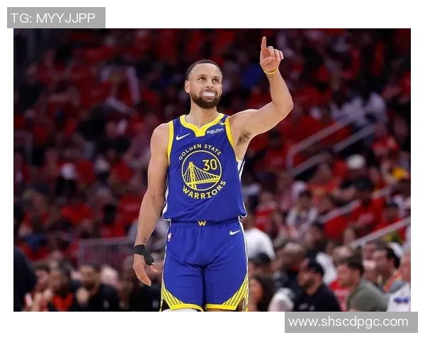 库里谈对手防守策略:要不断变化保持攻击性 库里谈对手防守策略:要不断变化保持攻击性